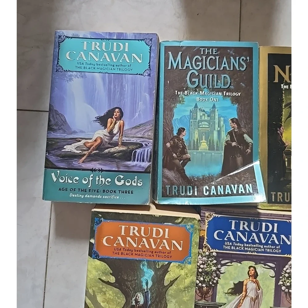 Lot of‎ 5 Vintage Age of the Five Series Vol. 1-5 Trudi Canavan Paperback Books